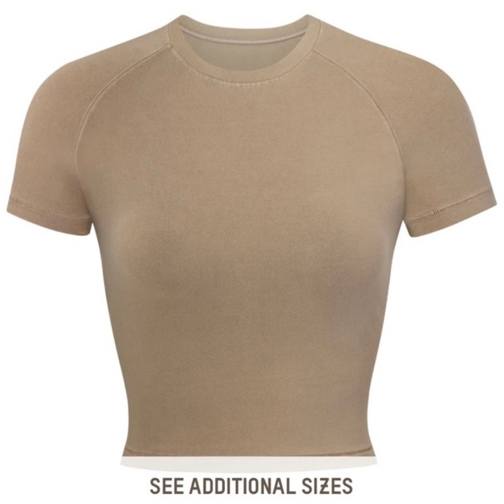 SKIMS New Vintage Raglan Tee Size 4x Color Dune